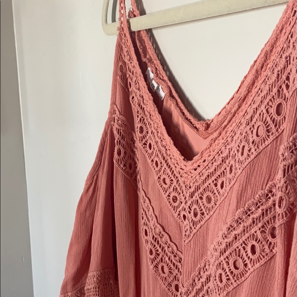 Romper - Picture 2 of 4